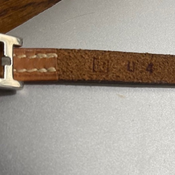 Hermes Authentic  HAPI tan leather bracelet 28" (wraps around wrist several time - Picture 4 of 4